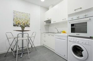 Fridge, microwave, oven, dishwasher