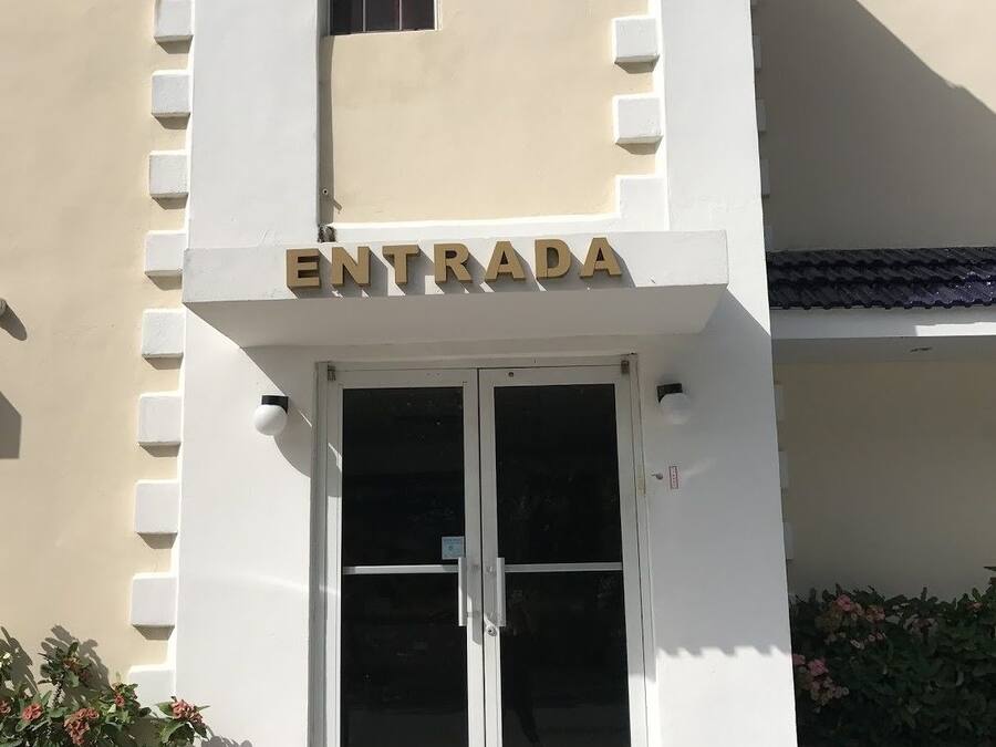 Entrada de la propiedad