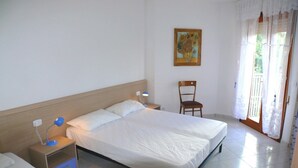 Unclassified image, 3 of 25, button - CONDOMINIO HORIZON - C/16 (Bibione)