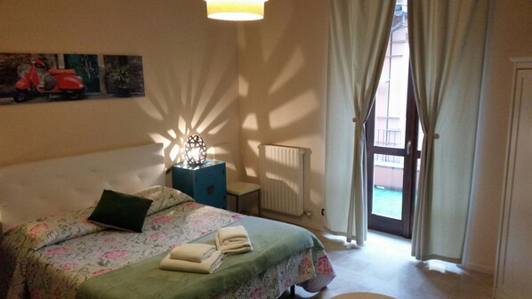 Chambre Double, salle de bains commune