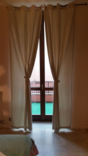 Chambre Double, salle de bains commune