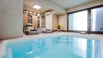 屋内プール