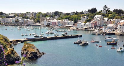Maison bretonne authentique Ă Sauzon avec parking