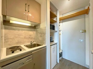 Fridge, microwave, dishwasher