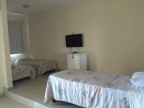 Minibar, blackout drapes, free WiFi, bed sheets