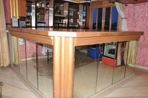 Bar (en el alojamiento)