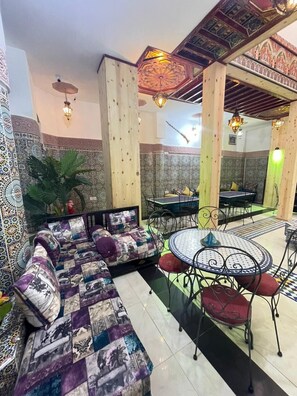 Egyptian cotton sheets, premium bedding, down duvets - La Casa Espanyola (Fes)