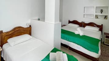 CHAMBRE TRIPLE confort Nº1 | Egyptian cotton sheets, premium bedding, down comforters