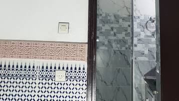 1 habitación, sábanas de algodón egipcio y ropa de cama de alta calidad