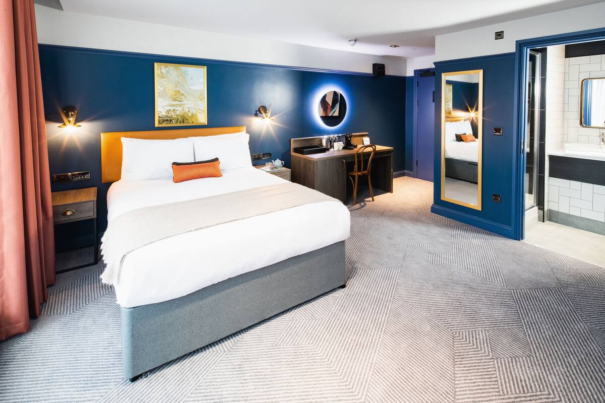 Minibar, fer et planche à repasser, Wi-Fi gratuit, draps fournis