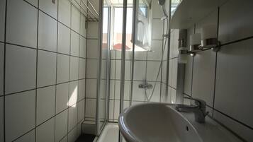 Apartemen, 4 kamar tidur (HR061-BW03) | Kamar mandi | Handuk