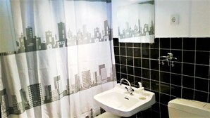 Apartment, 1 Bedroom (HR032-DM4) | Bathroom - Ferienwohnung Dormagen (Dormagen)