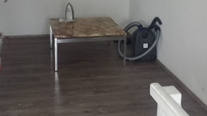 Apartment, 3 Bedrooms (HR038-F06) | Iron/ironing board - Apartments Frechen (Frechen)