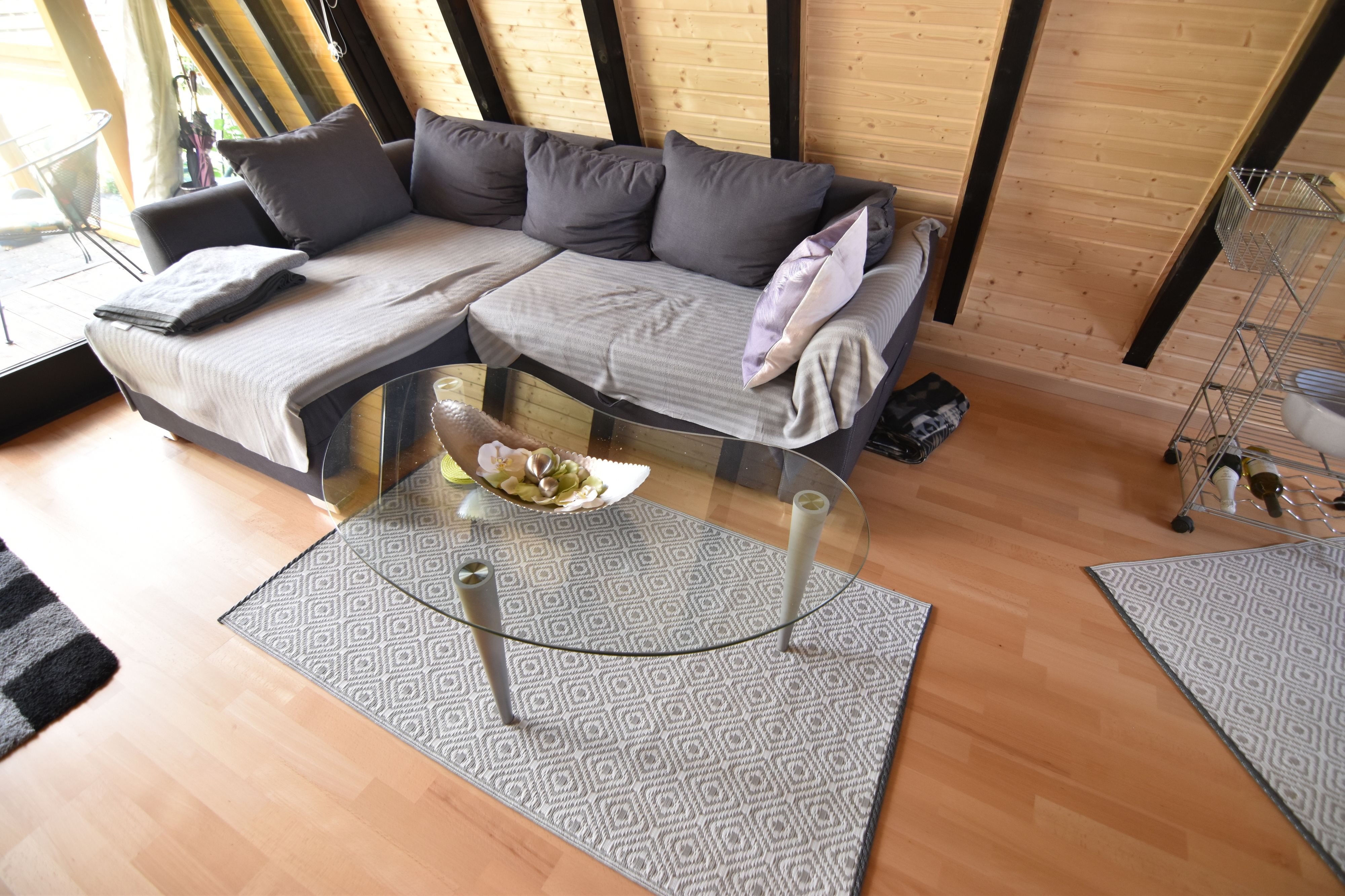 House, 2 Bedrooms (HR039-FFHaus110) | Living room | TV