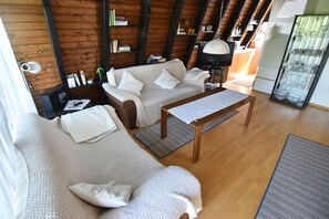 House, 2 Bedrooms (HR040-FFHaus118) | Living area | TV - Feriendorf Freilingen 118 (Blankenheim)