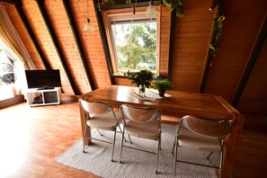 House, 2 Bedrooms (HR042-FFHaus74) | In-room dining - Feriendorf Freilingen 74 (Blankenheim)