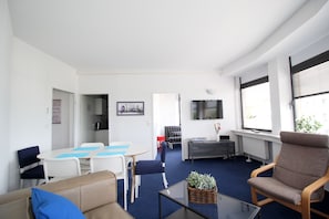 Apartment, 2 Bedrooms (HR047-H04) | Living area | TV - Ferienwohnung Hürth II (Huerth)