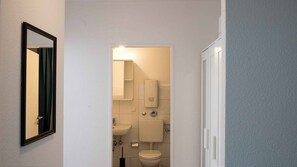 Casa, 5 habitaciones (HR054-KH01) | Baño | Toallas 