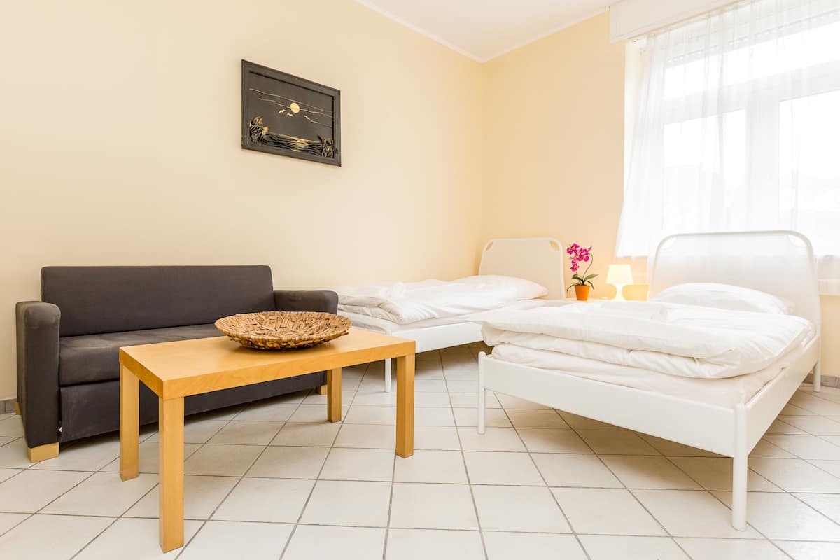 Apartment, 2 Bedrooms (HR057-L05) | WiFi (free), bed sheets