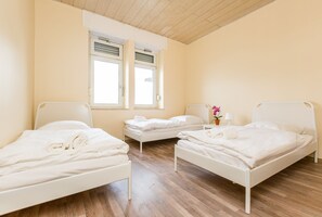 Apartment, 2 Schlafzimmer (HR057-L05) | Kostenloses WLAN, Bettwäsche