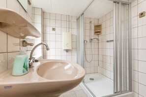 Bathroom - Apartments Leverkusen (Leverkusen)