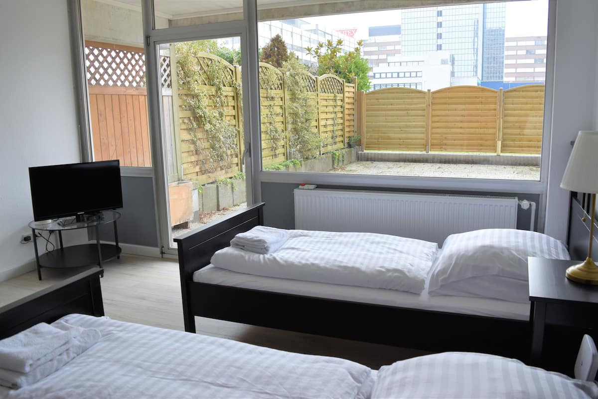 Apartment, 1 Bedroom (HR070-NE06) | Free WiFi, bed sheets