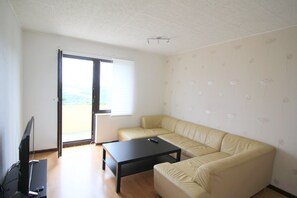 公寓, 2 間臥室 (HR082-RM02) | 客廳 | 電視