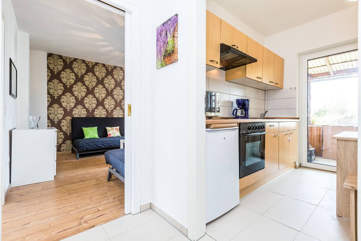 Apartment, 1 Schlafzimmer (HR090-T08) | Eigene Küche | Kühlschrank, Ofen, Herdplatte, Wasserkocher mit Kaffee-/Teezubehör