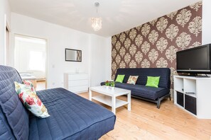 Apartment, 1 Bedroom (HR090-T08) | Living area | TV - Ferienwohnungen Troisdorf (Troisdorf)