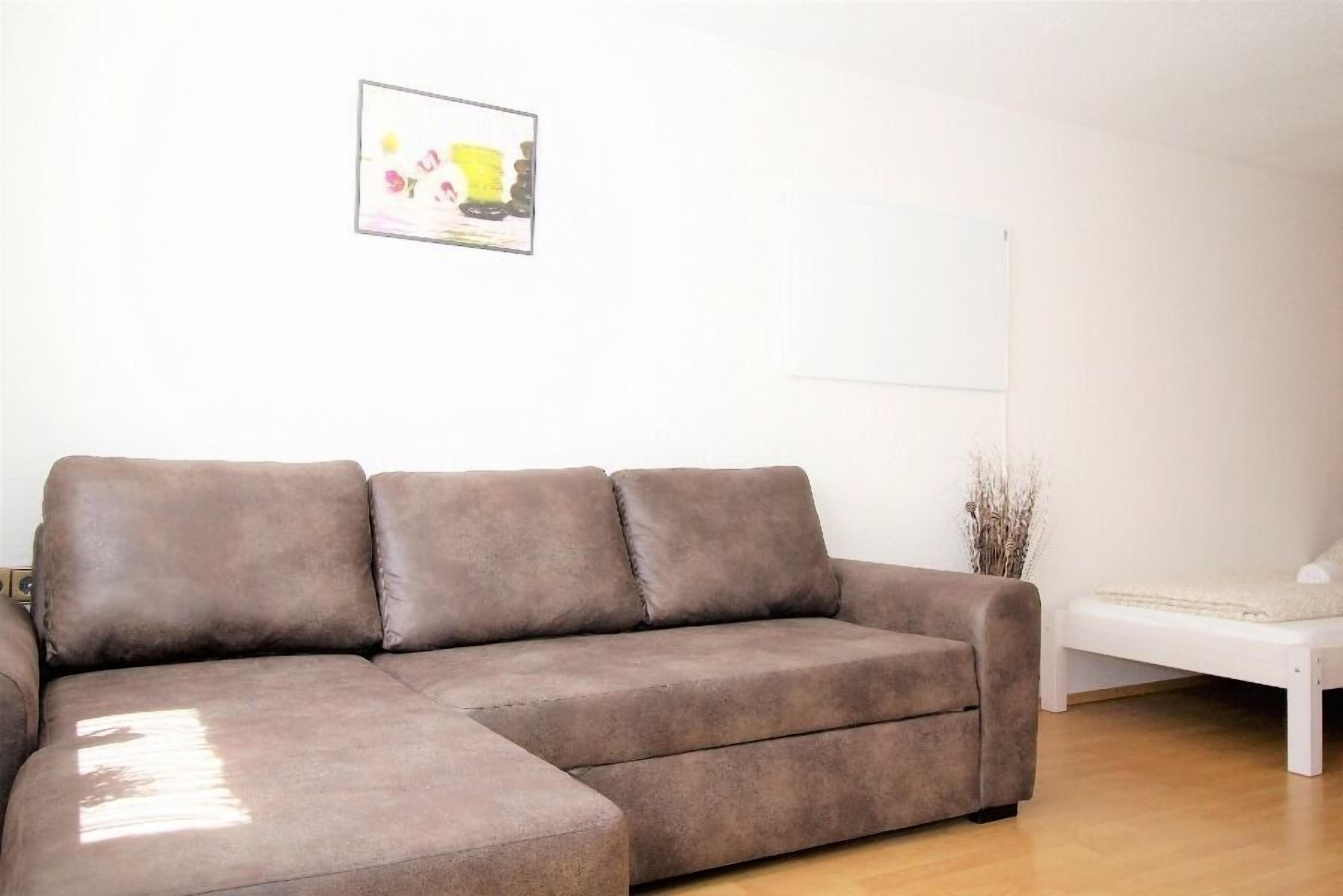 Nhà, 3 phòng ngủ (HR092-Z01) | Phòng khách | TV 