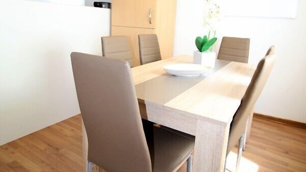 House, 3 Bedrooms (HR092-Z01) | In-room dining - Ferienhaus Zülpich (Zulpich)