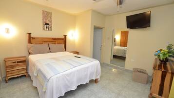Traditional Apartment, 1 Queen Bed, Non Smoking | 2 bedrooms, premium bedding, pillow-top beds, individually decorated