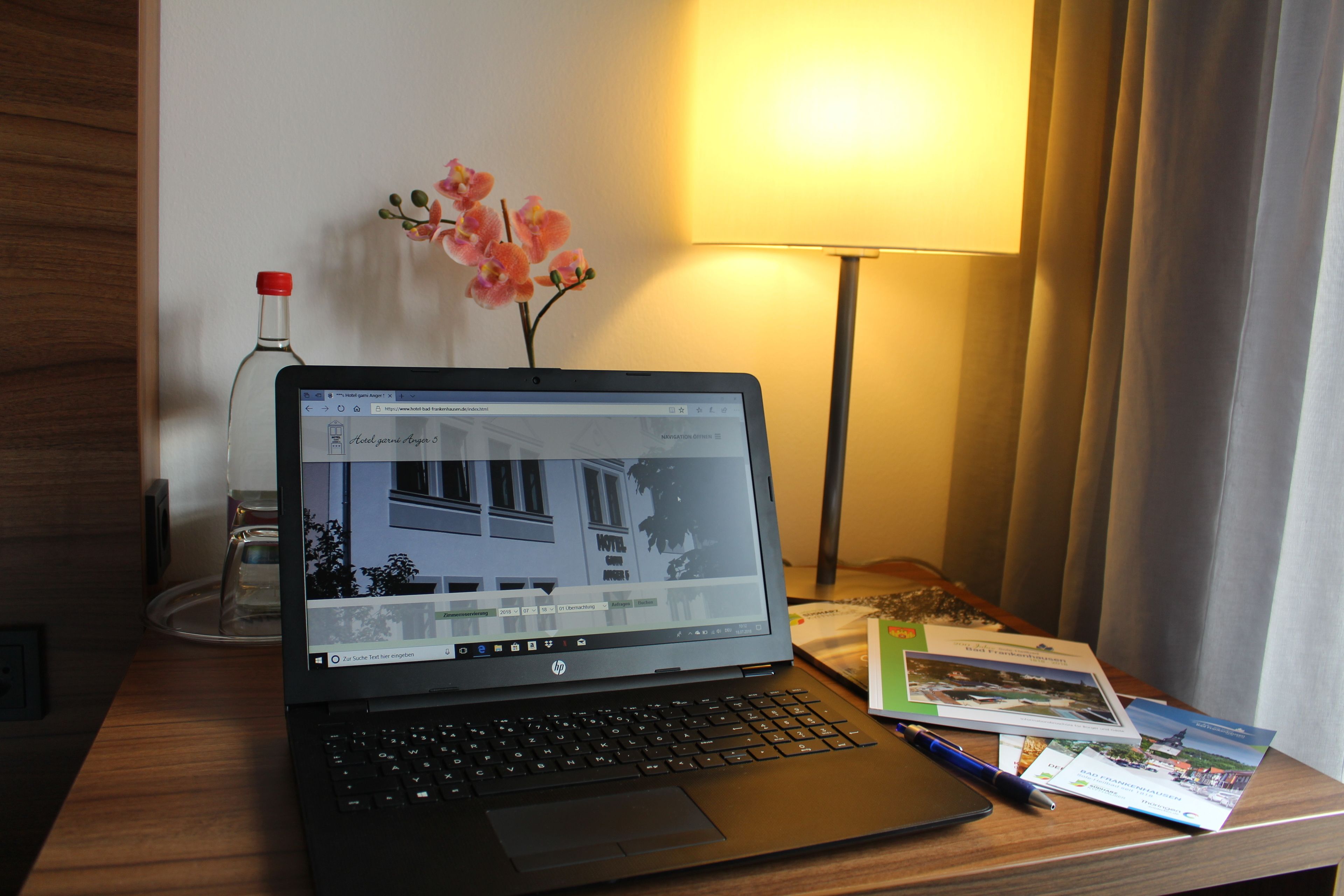 comfort double room, 1 queen bed, accessible | 1 bedroom, desk, blackout curtains, soundproofing