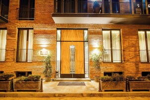 Fachada de la propiedad