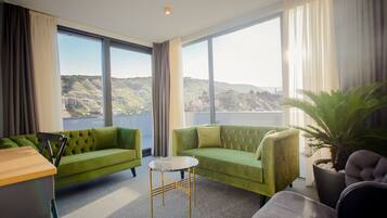 Exclusive Suite | Living room