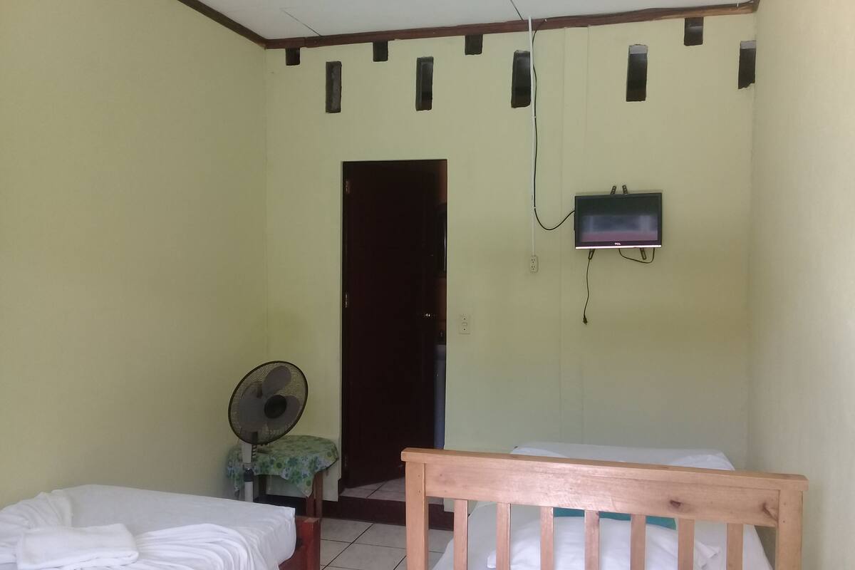Standard Double Room Single Use, 2 Single Beds