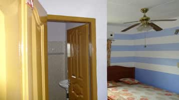 Chambre Double Standard, 1 grand lit, non-fumeurs | Draps en coton égyptien, literie de qualité supérieure