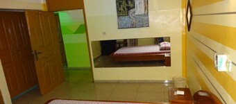 Complexe Hôtelier Rond-Point