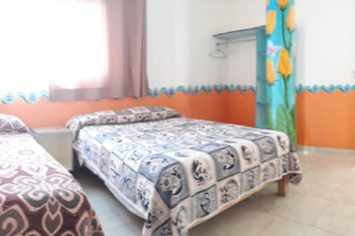 Family Superior | Escritorio, wifi gratis, ropa de cama