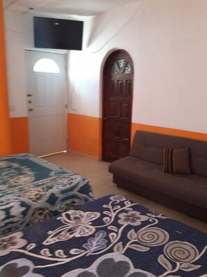 Family Superior | Desk, free WiFi, bed sheets - Hotel Sonymar (Bucerías)