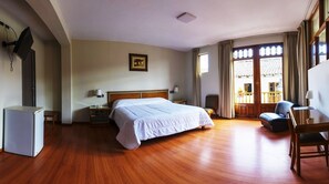 Suite Junior | Coffres-forts dans les chambres, Wi-Fi gratuit