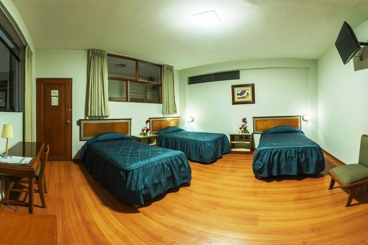Triple Room | In-room safe, free WiFi