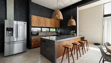 Cobertura grand, várias camas, para não fumantes (PH2) | Cozinha privada | Geladeira grande, micro-ondas, cooktop, máquina de café expresso