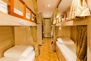 Deluxe Shared Dormitory, Non Smoking