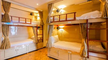 Deluxe Shared Dormitory, Non Smoking | In-room safe, free WiFi, bed sheets