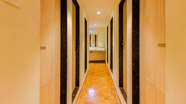 Interior entrance - Airport Dormitory (Mumbai)