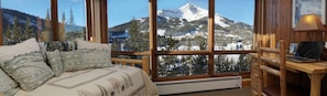 2 bedrooms, WiFi, bed sheets, wheelchair access