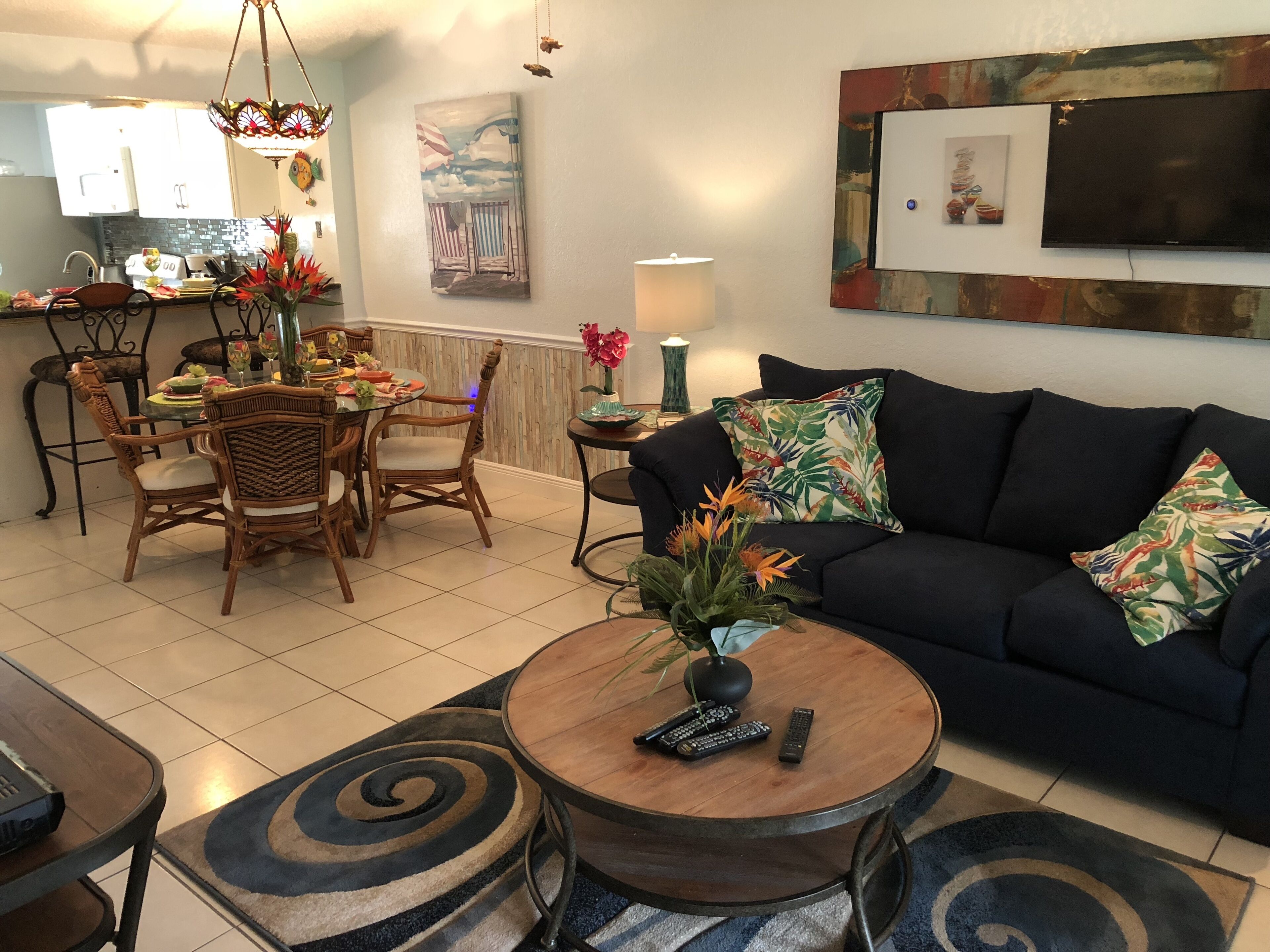 Smart TV, DVD player, stereo