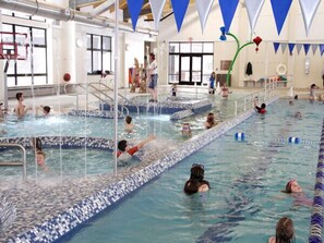 Piscina interna, piscina externa