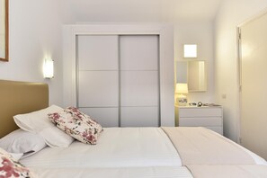 2 bedrooms, soundproofing, iron/ironing board, free WiFi